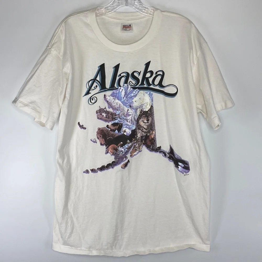 Vintage Anvil Alaska Wolf Bear Tshirt Size XL
